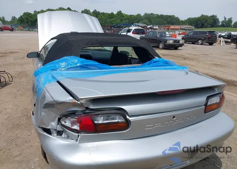 2000 Chevrolet Camaro from USA, damaged, VIN 2G1FP32K6Y2146931